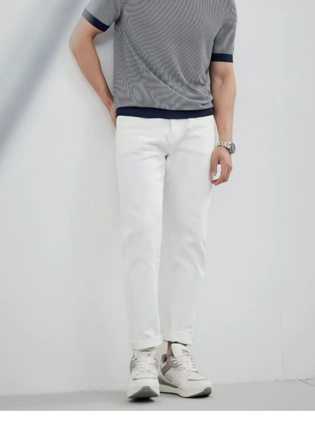 Pinstripes Lightweight Color-blocked T-shirts - Image 5