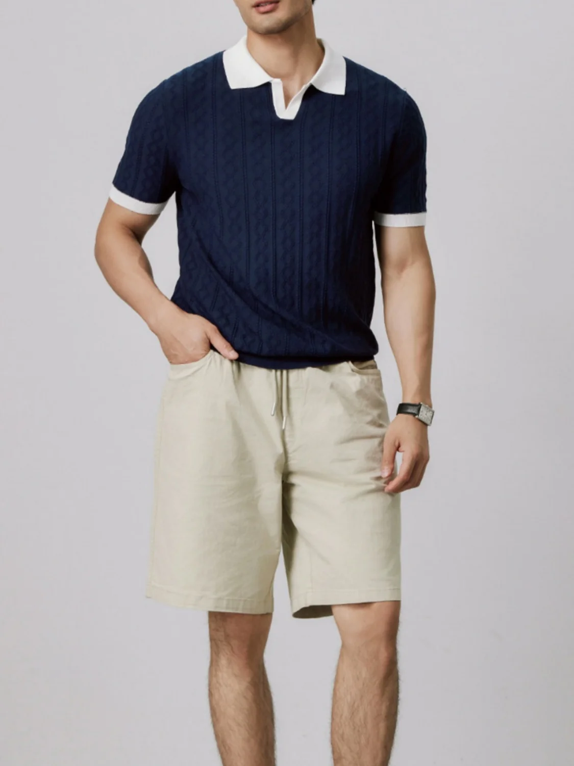 Old Money Style V-neck Color Matching Slim-fit Polo Shirts - Image 2