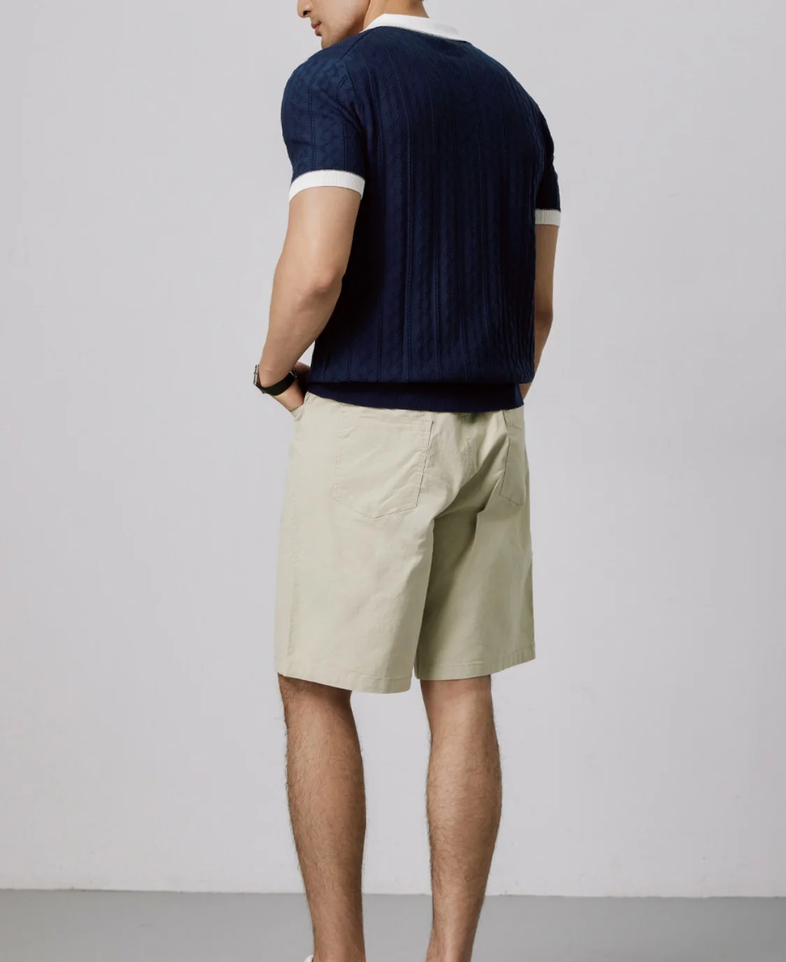Old Money Style V-neck Color Matching Slim-fit Polo Shirts - Image 3