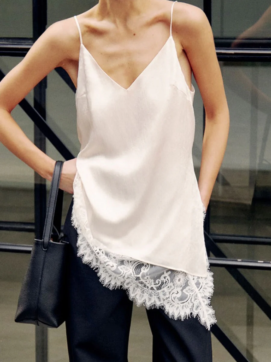 V-neck Lace-trimmed Camisole Top - Image 3