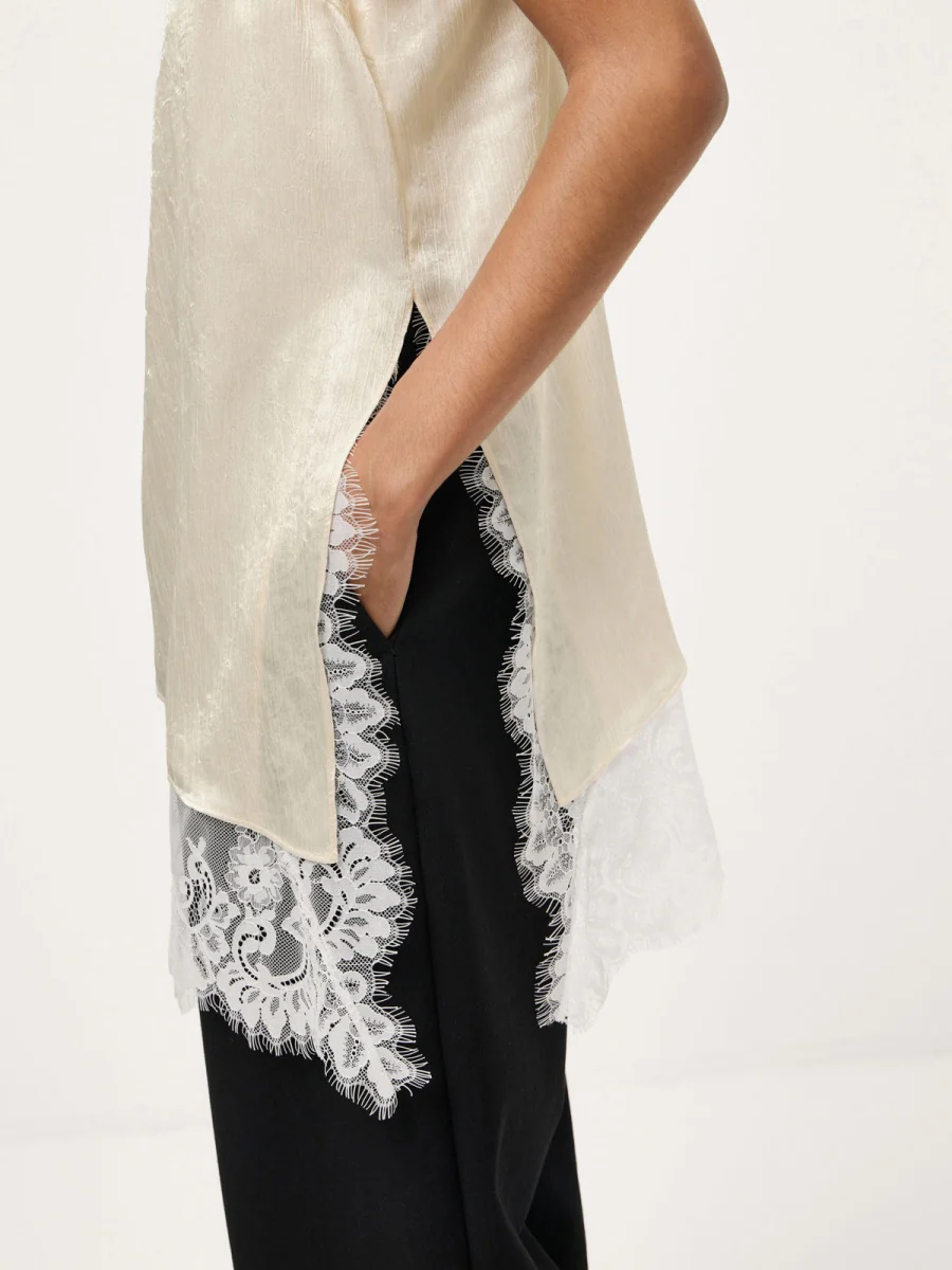 V-neck Lace-trimmed Camisole Top - Image 7