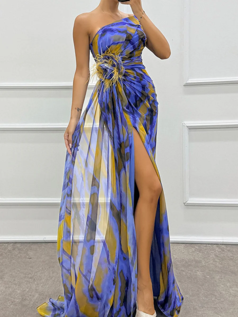 Sloping Shoulders Printed Reunion Maxi Dresses - Image 13