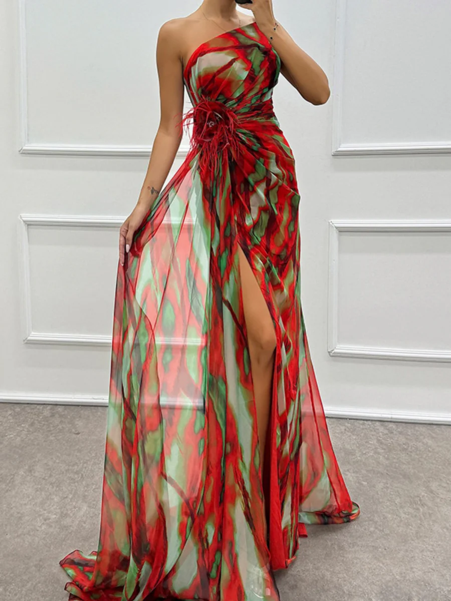 Sloping Shoulders Printed Reunion Maxi Dresses - Image 4