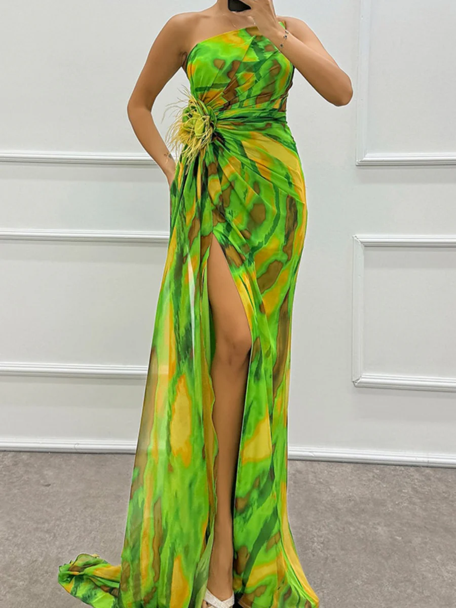 Sloping Shoulders Printed Reunion Maxi Dresses - Image 7
