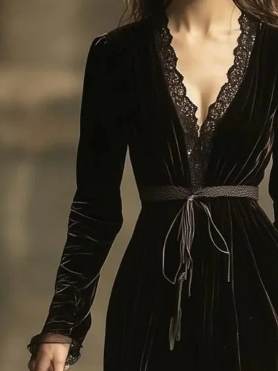 Retro Velvet Lace Stitching Maxi Dresses - Image 3