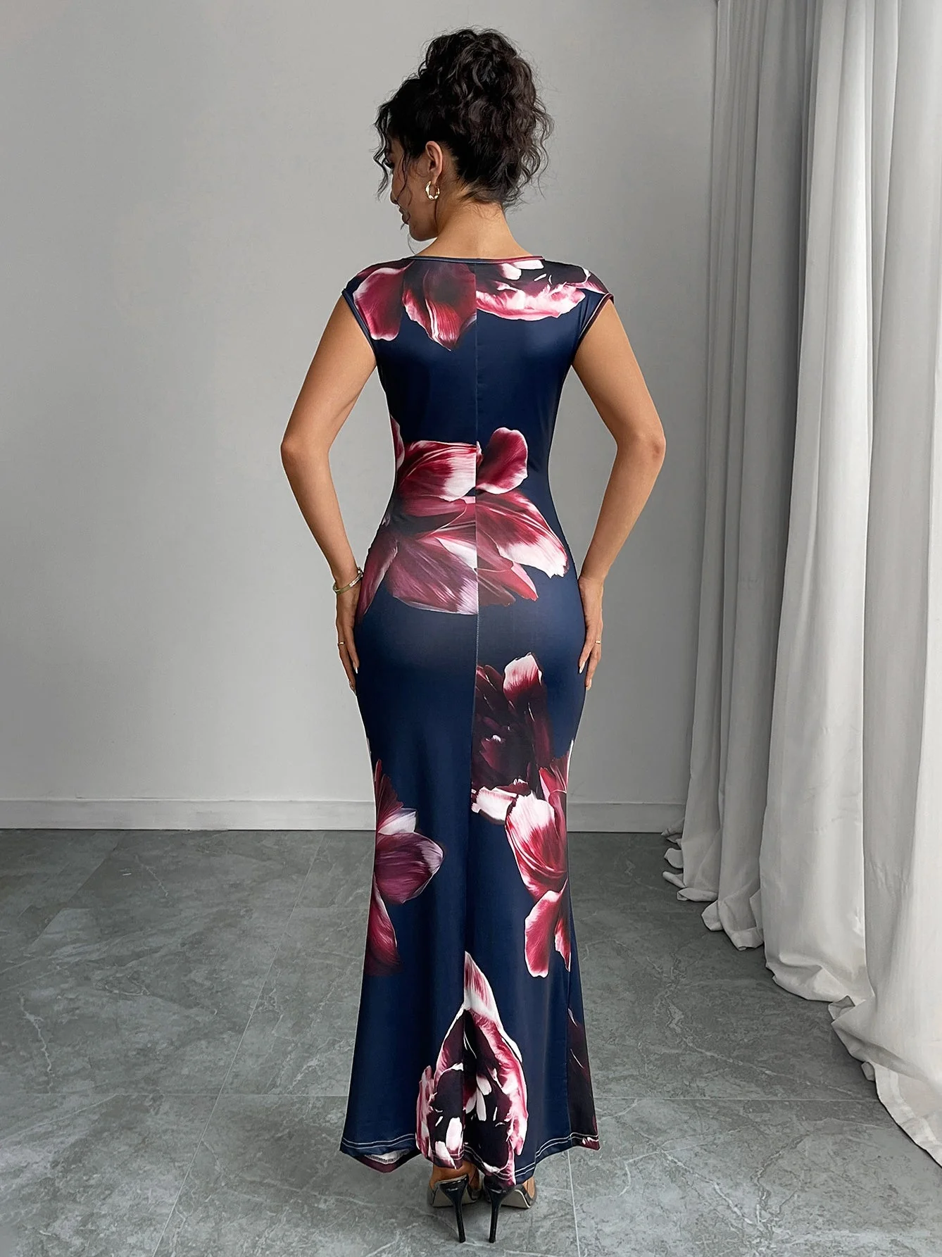 Floral Printed Sleeveless Hip Maxi Dresses - Image 6