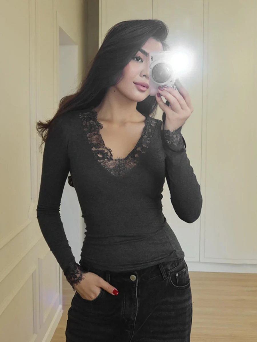 V-neck Lace Trim Waist T-shirts - Image 6