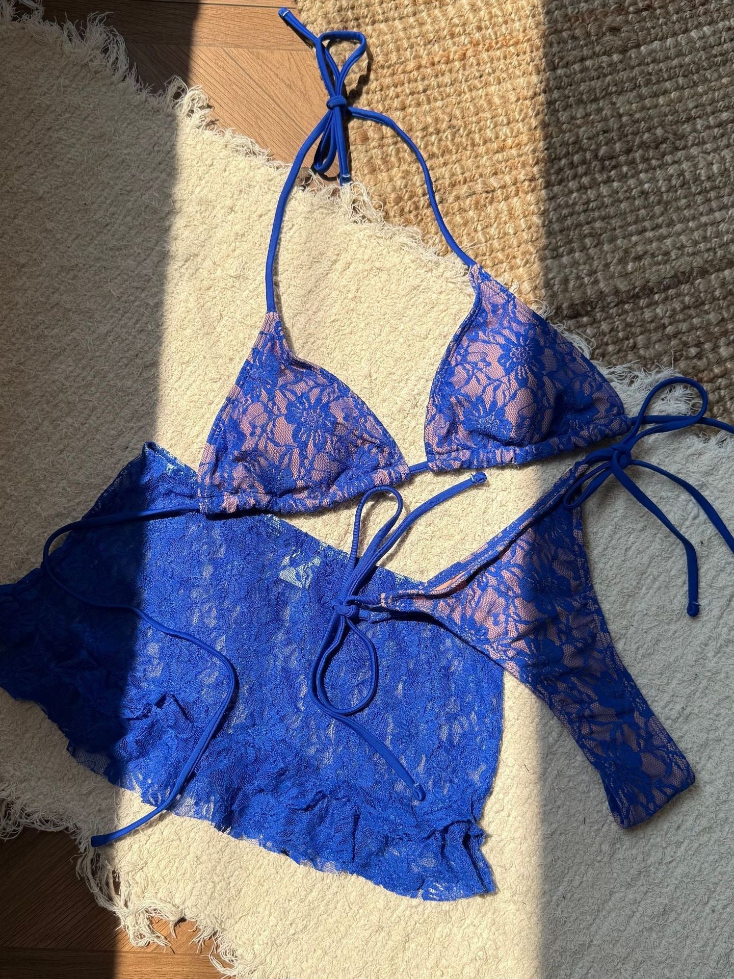 Sexy Lace Cutout Bikini Three-Piece Set For Beach - Image 15