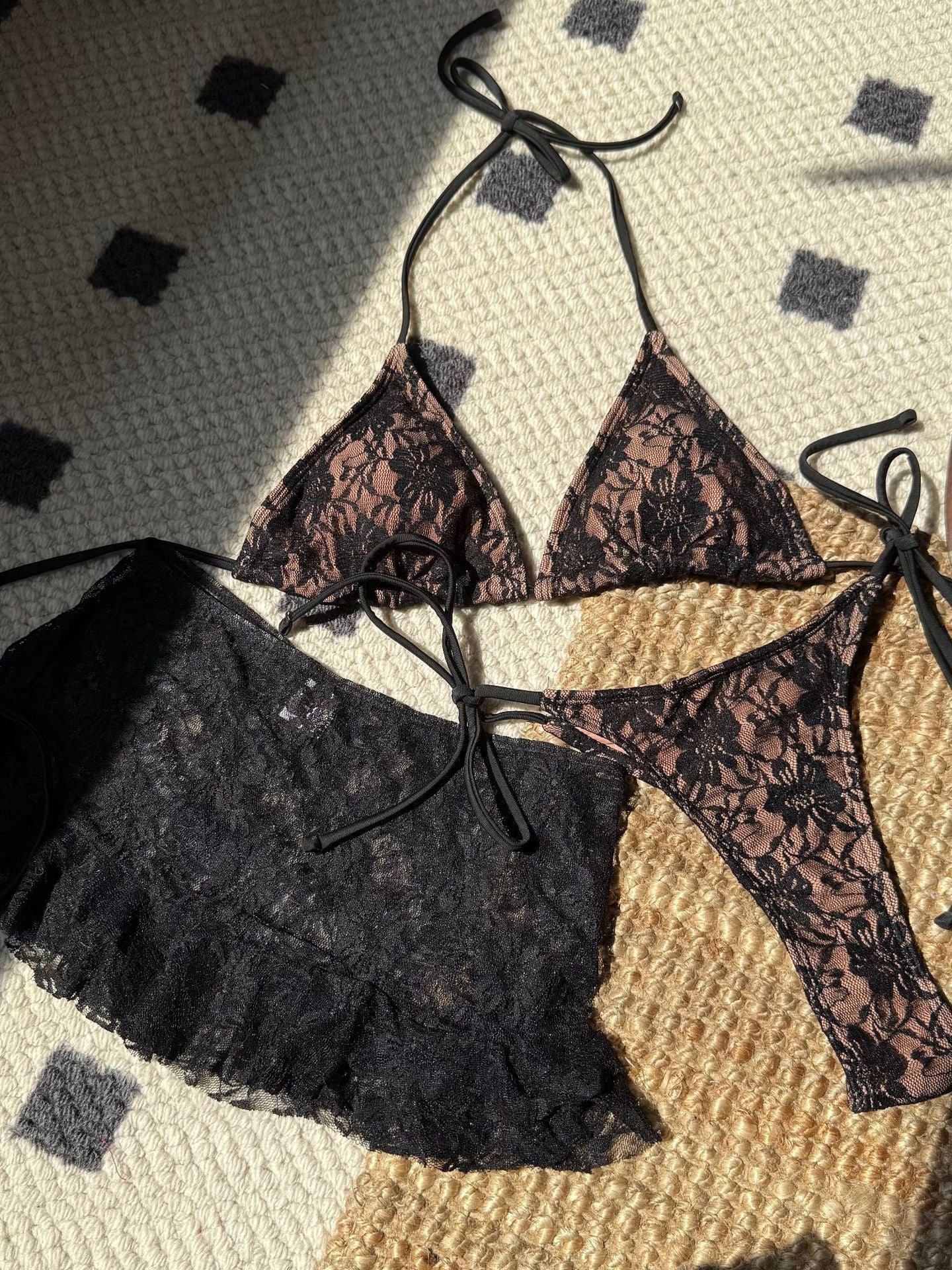 Sexy Lace Cutout Bikini Three-Piece Set For Beach - Image 6