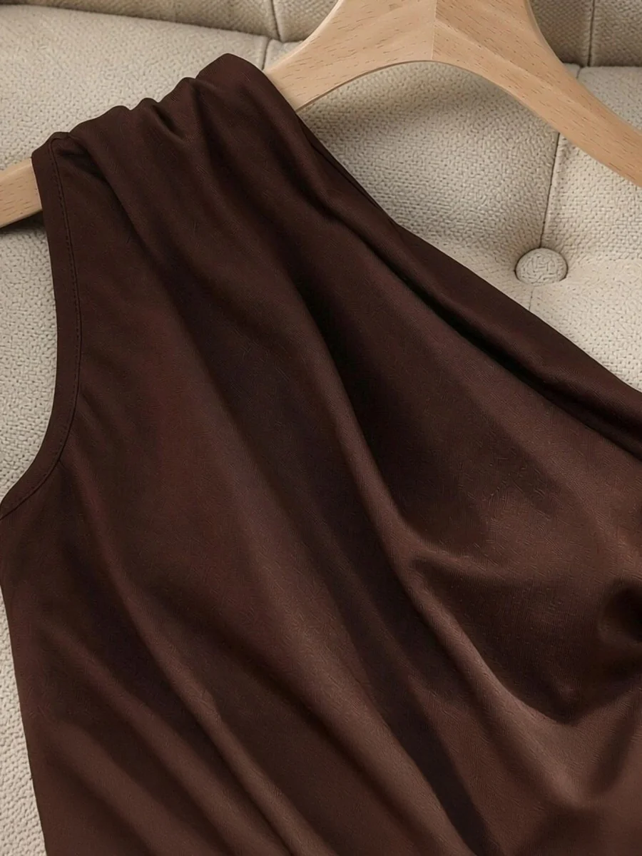 Brown Asymmetrical Off-shoulder Pleated Sleeveless Top And Shorts Two-piece Set - Image 5