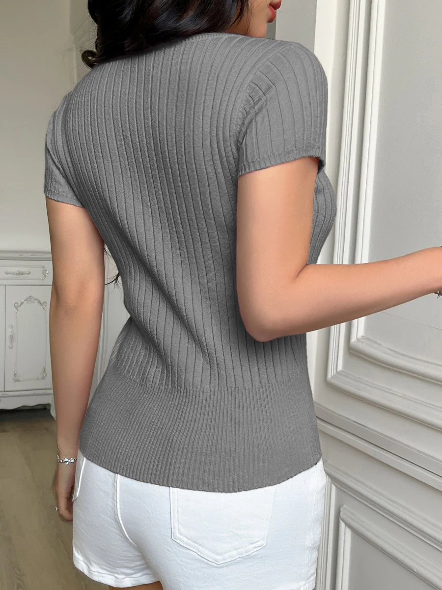 Ribbed U-button Short-sleeved T-shirt - Image 18