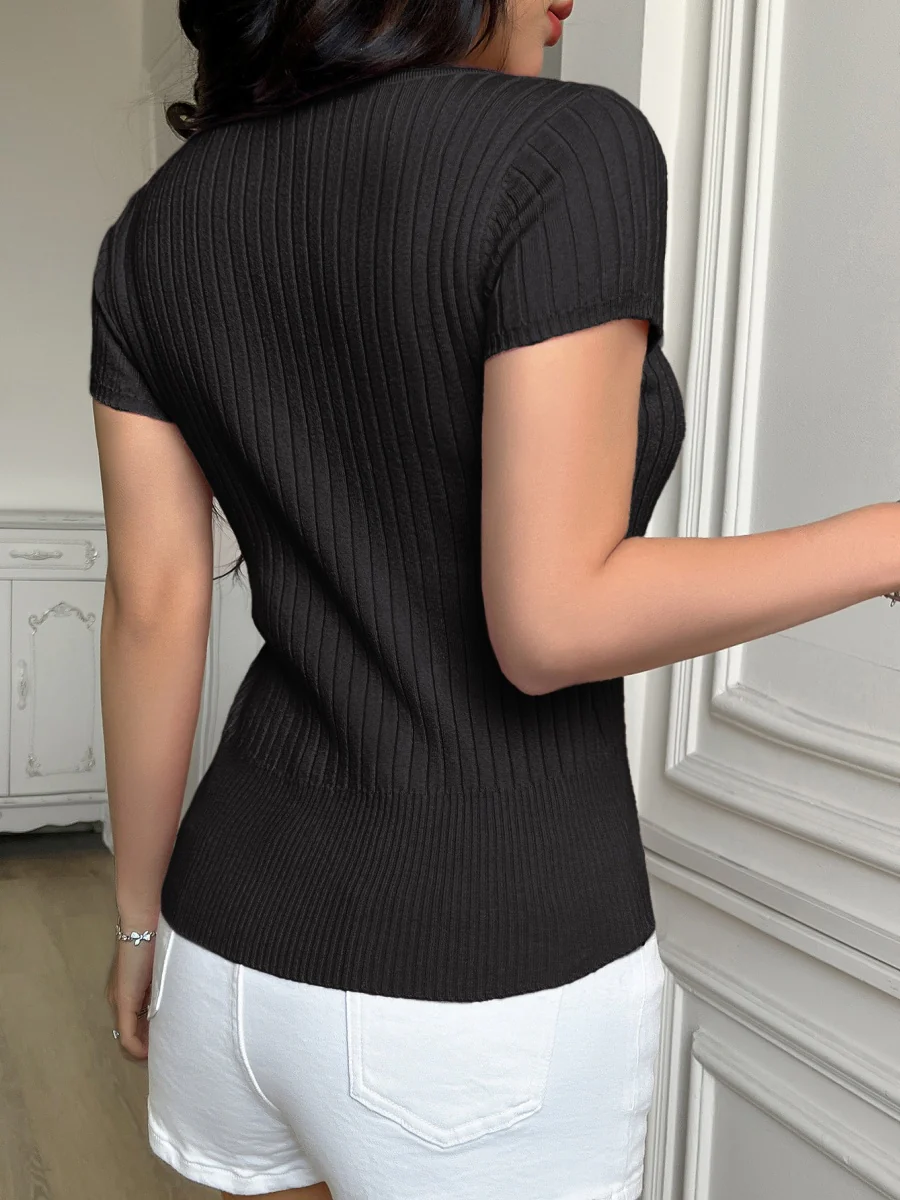 Ribbed U-button Short-sleeved T-shirt - Image 28