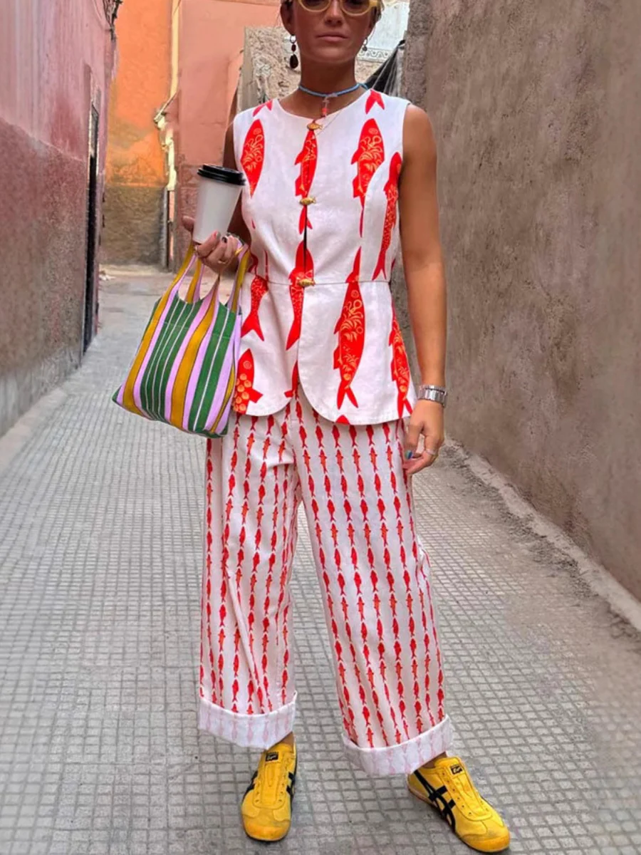 Buttons Fish-print Vest And Trousers Two-piece Set - Image 2