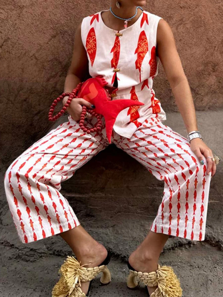Buttons Fish-print Vest And Trousers Two-piece Set - Image 9