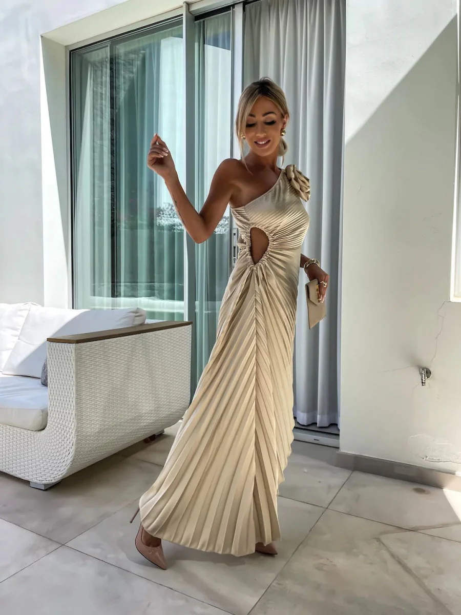 Sloping Shoulders Pleated Hollow Flowers Parties Bridesmaid Maxi Dresses - Image 16