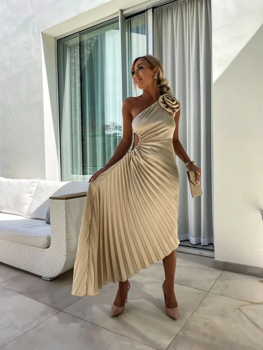 Sloping Shoulders Pleated Hollow Flowers Parties Bridesmaid Maxi Dresses - Image 17
