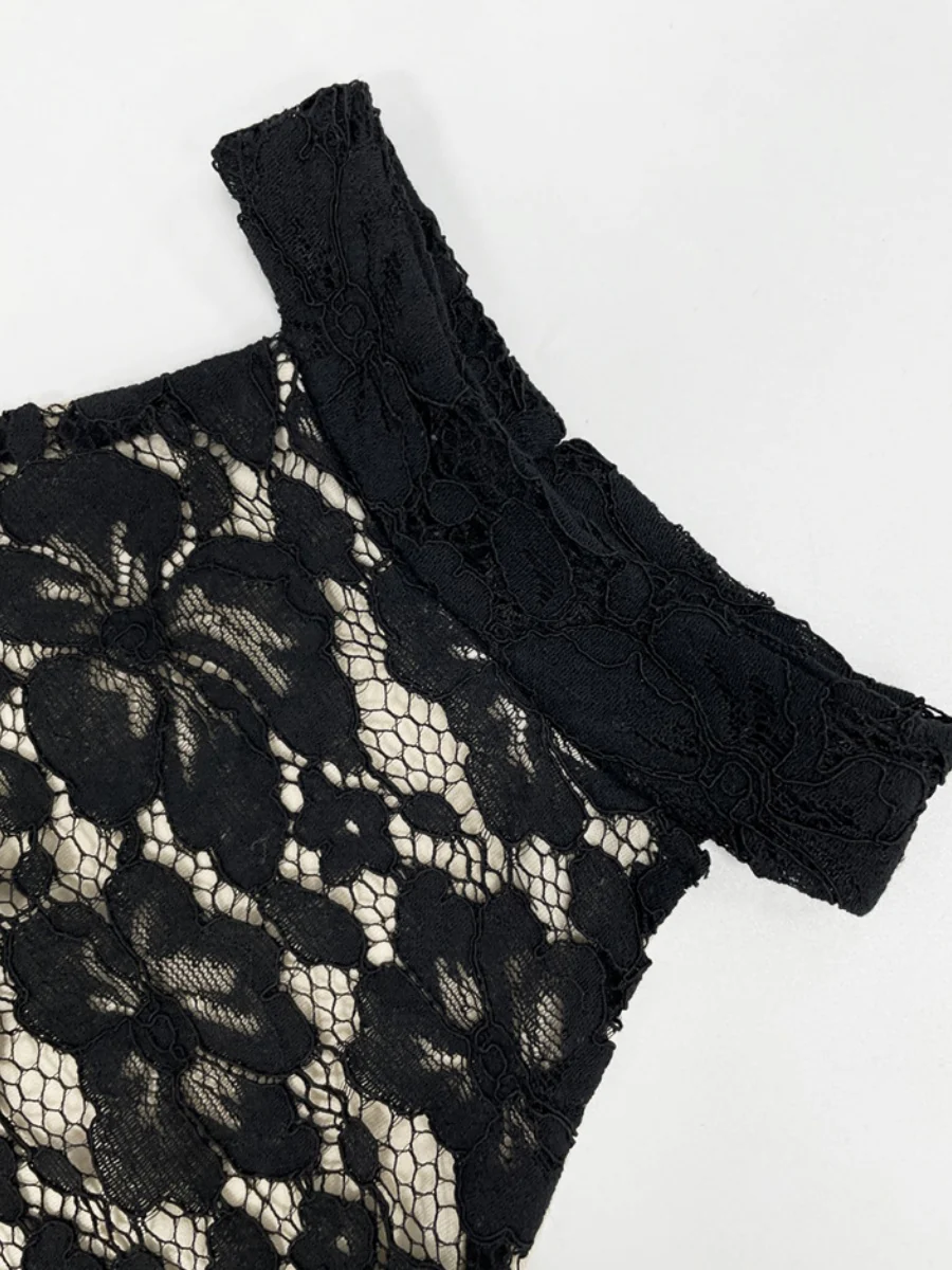 Black Lace-trimmed Sleeveless Fitted Sexy Backless Long Dress - Image 6