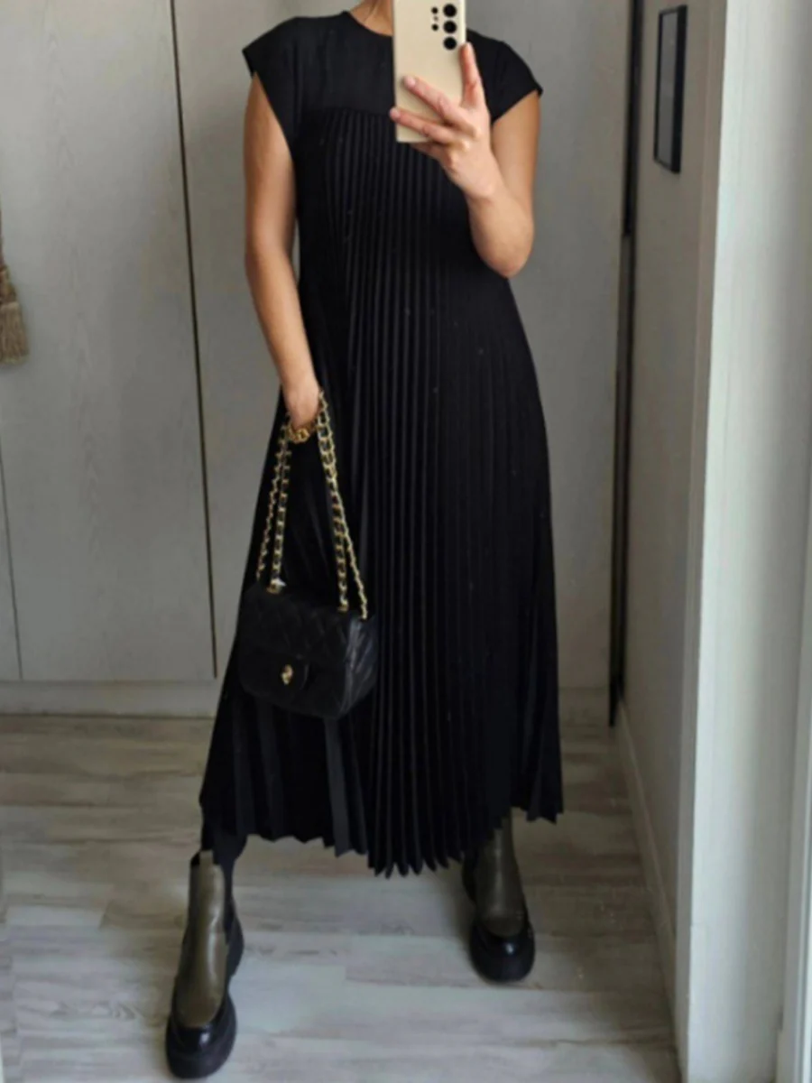 Solid Color Round Neck Sleeveless Pleated Long Dress - Image 4