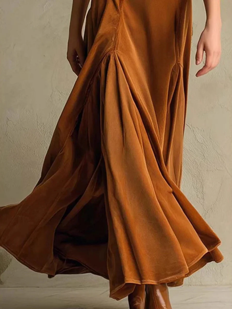 Velvet Swing-style Maxi Dress - Image 3
