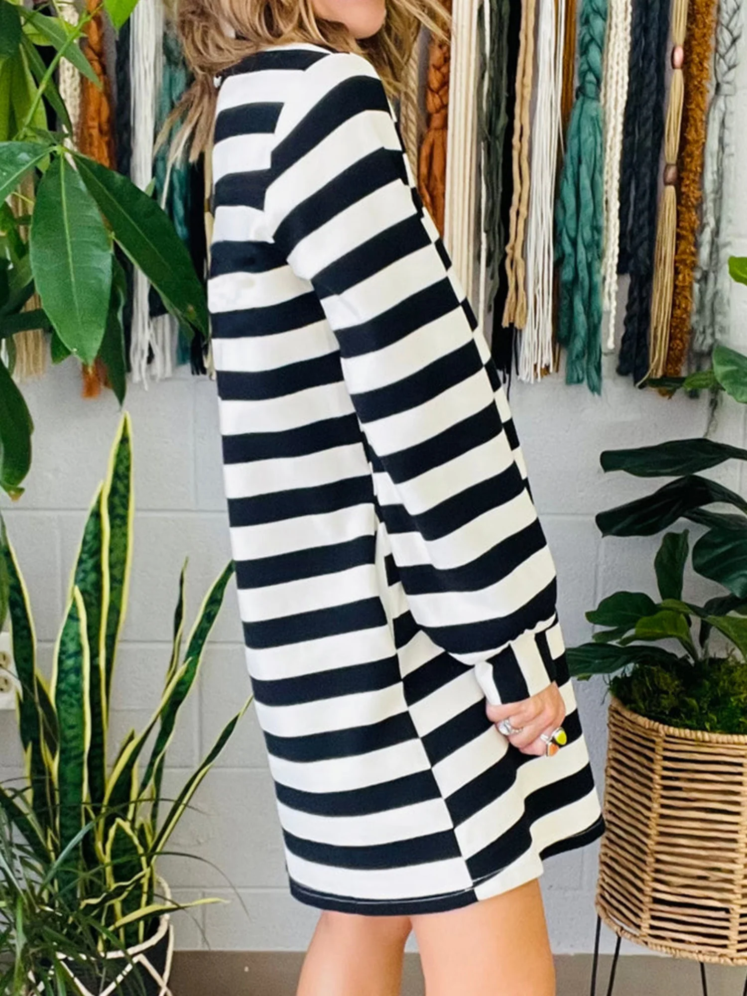 Stripes Color Matching Polo Collar Pocket Long-sleeved Midi Dress - Image 6