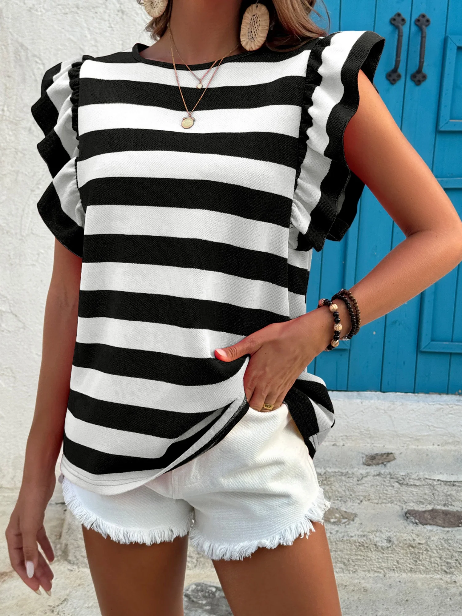 Stripes Color Matching Crew Neck T-shirts - Image 6