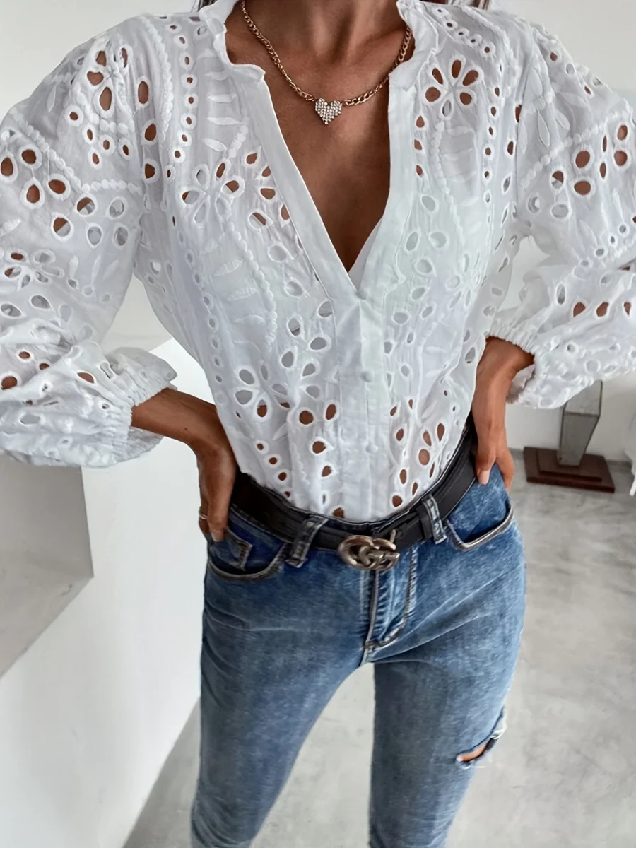 White Long-sleeved V-neck Lace Shirts - Image 4