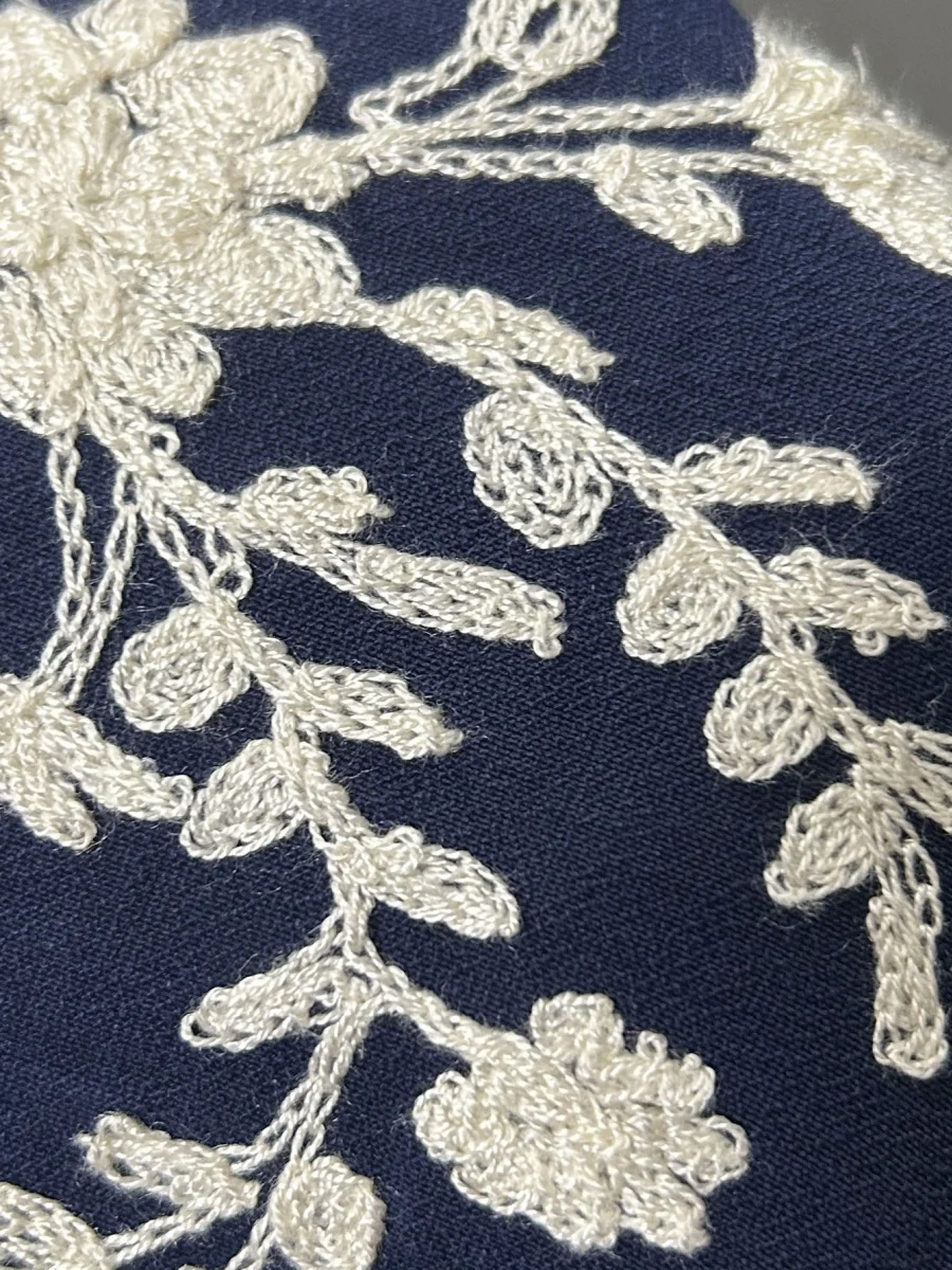 Floral Embroidery Color-blocked V-neck Lantern Sleeve Shirt - Image 14