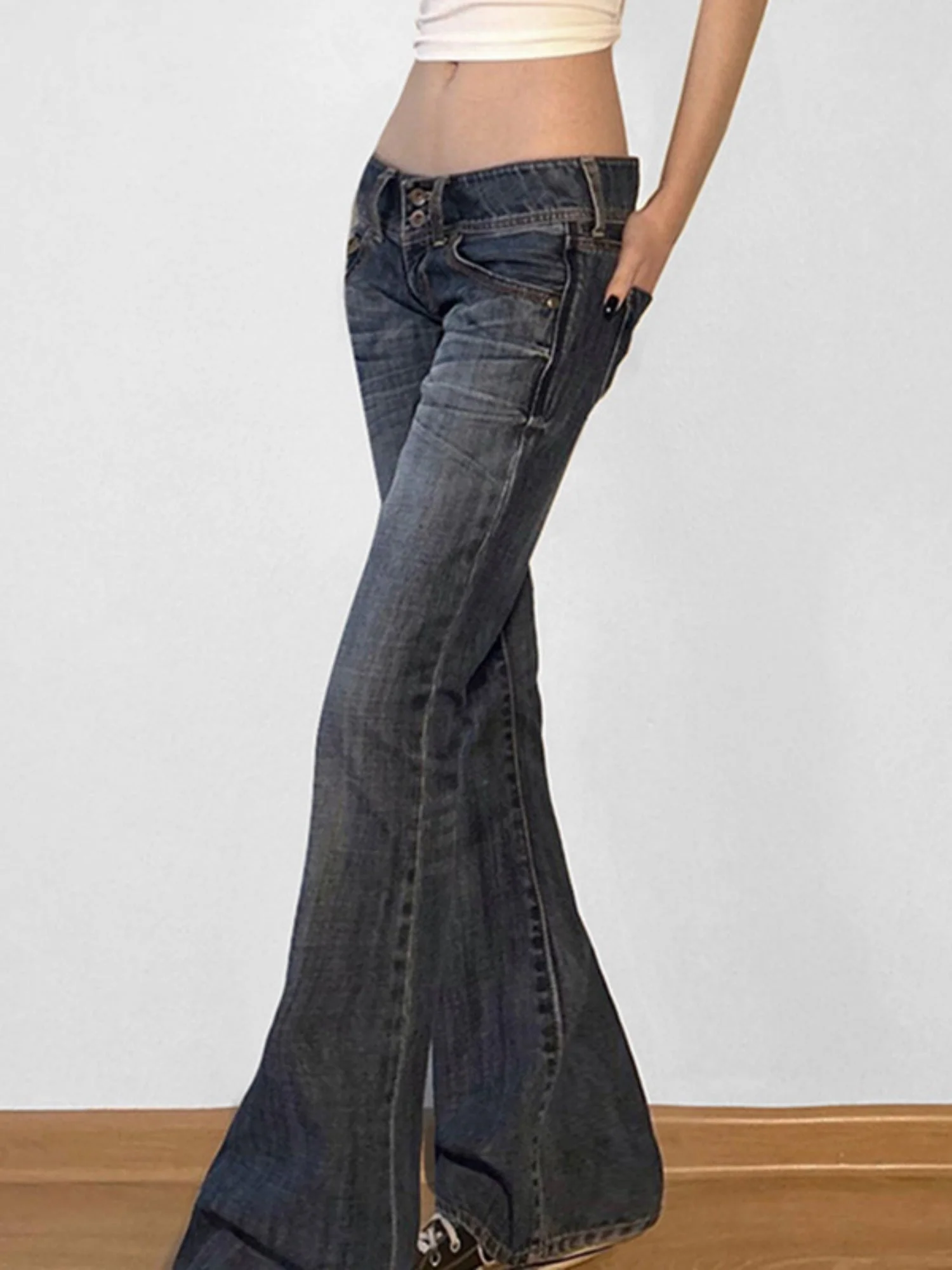 Low-rise Wash Water Bell-bottoms Jeans - Image 3