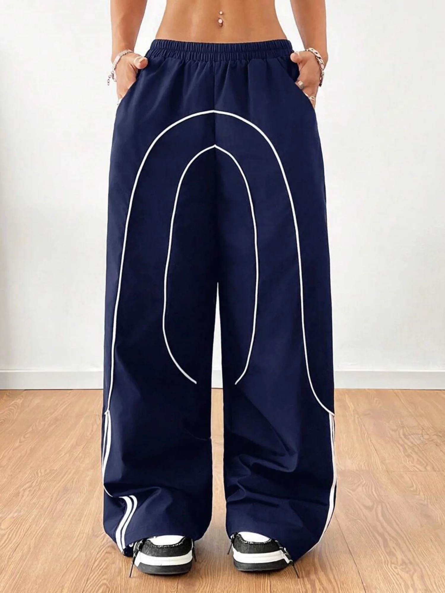 Color-blocked Elastic Waistband Pocket Wide-leg Trousers - Image 4