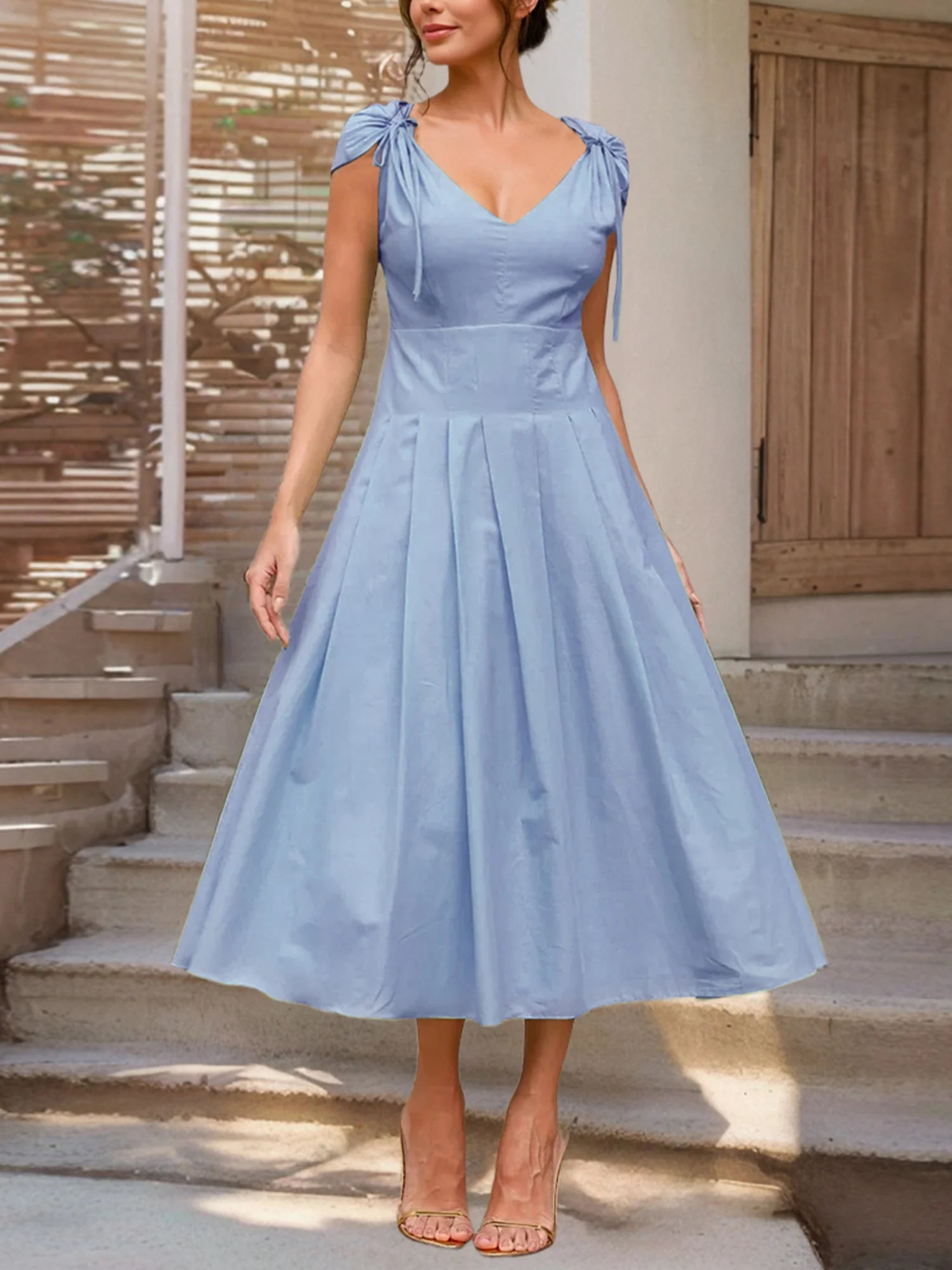 V-neck Tie Waist-cinching Pleats Maxi Dresses - Image 3