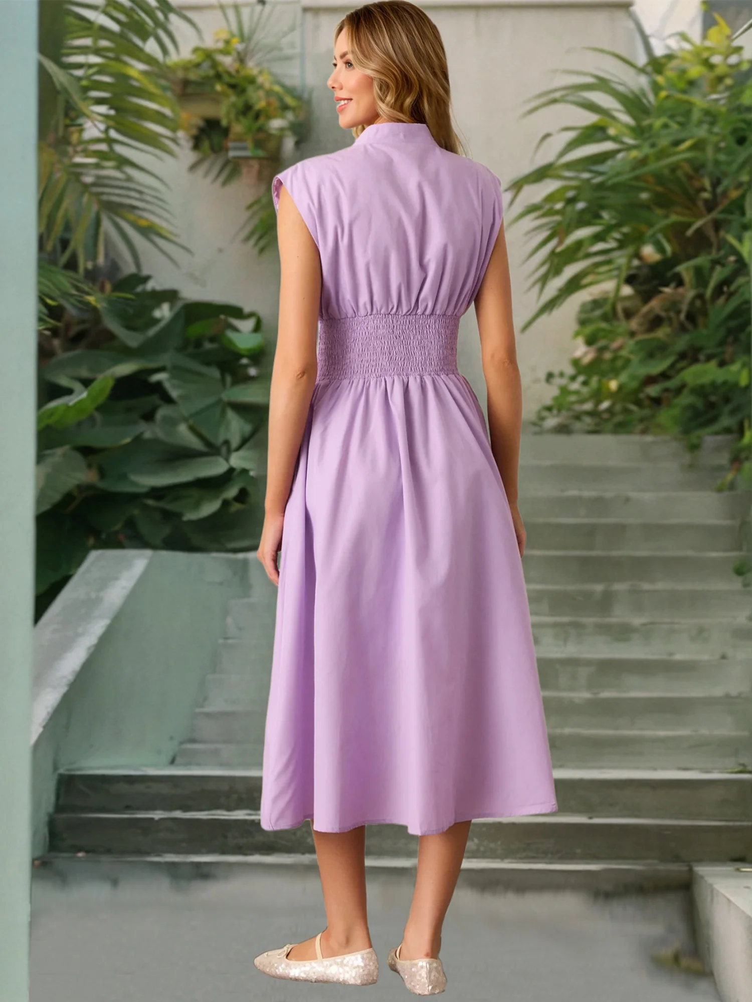 V-neck Zipper Opening Tucking And Waist-cinching Maxi Dresses - Image 2
