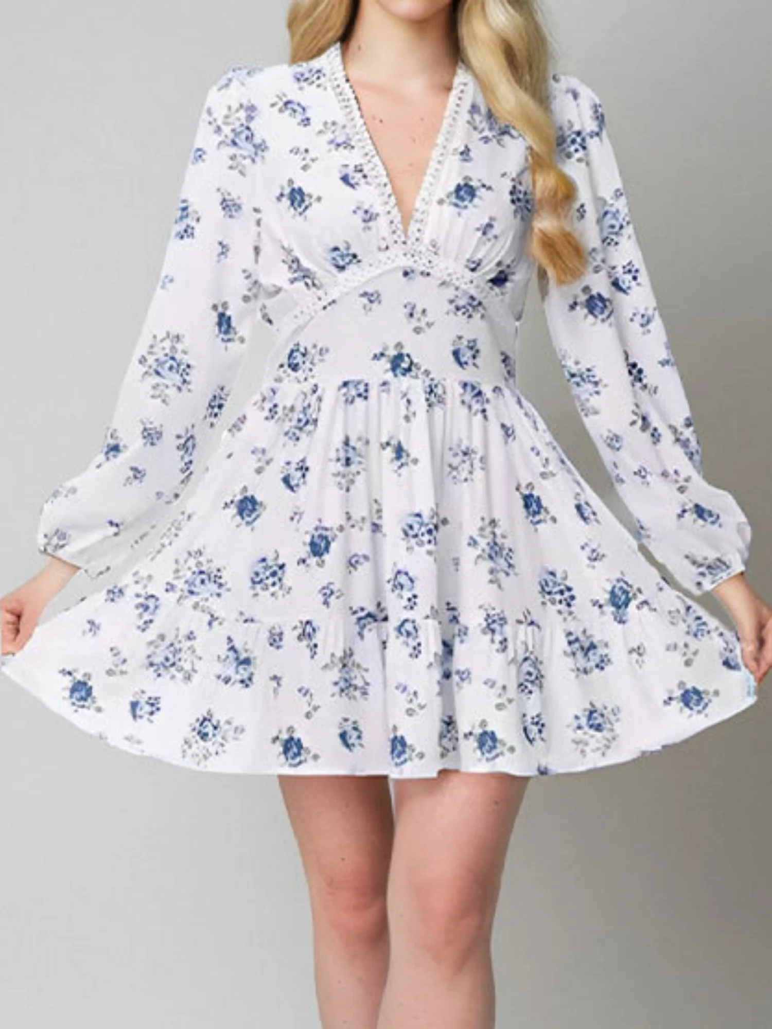 Floral Lace Deep V-neck Waist Puff Sleeve Sweet Mini&Short Dresses - Image 9
