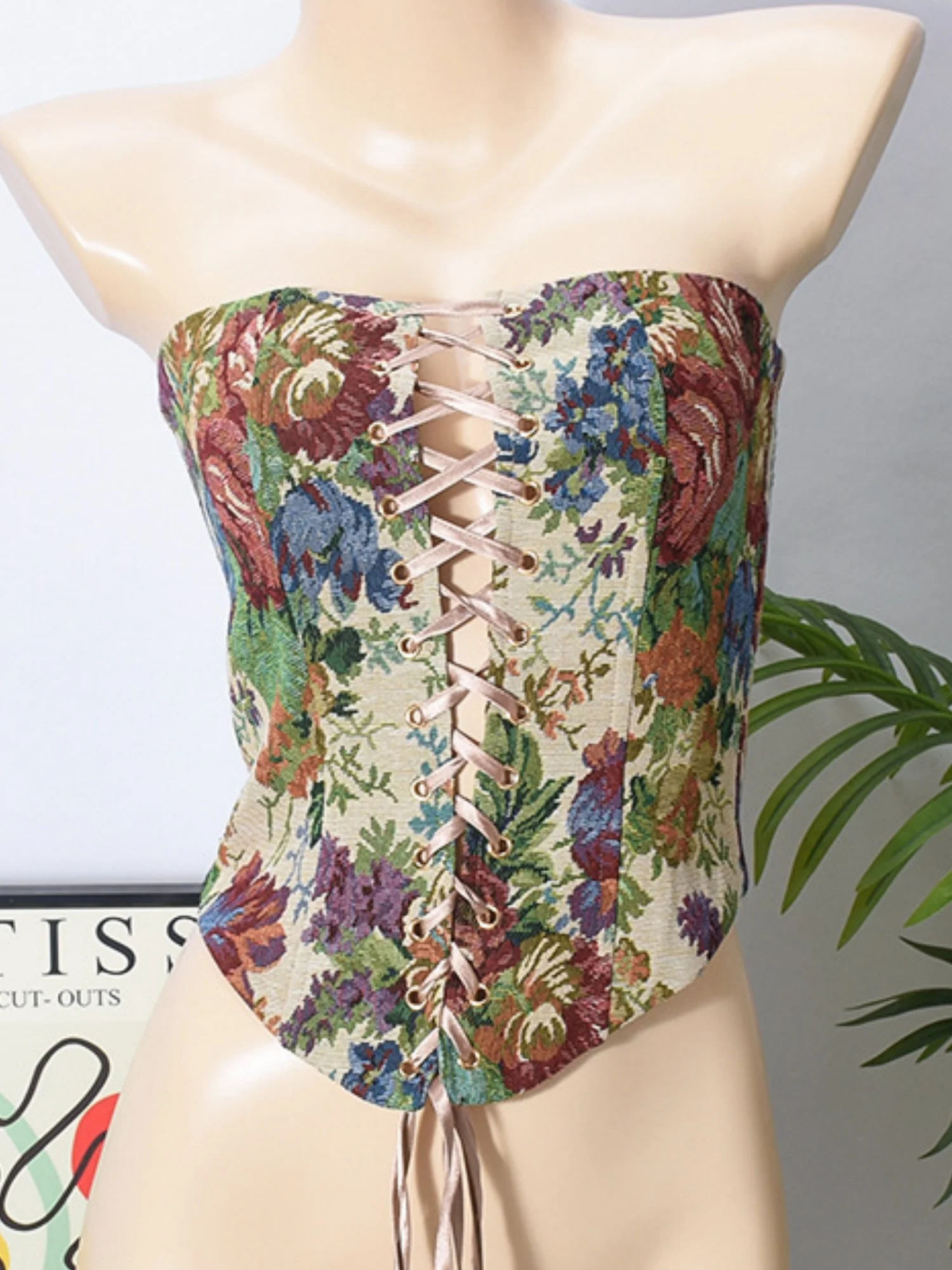 Flower Embroidery See-through Hollowed-out Rope Gathering And Cultivating Oneself Strapless Bra - Image 4