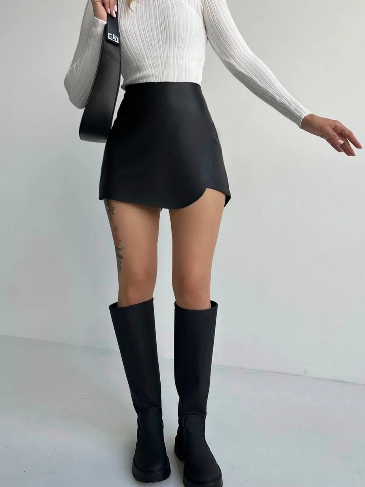 PU Leather High-waisted Hip-hugging Skirts And Pants - Image 3