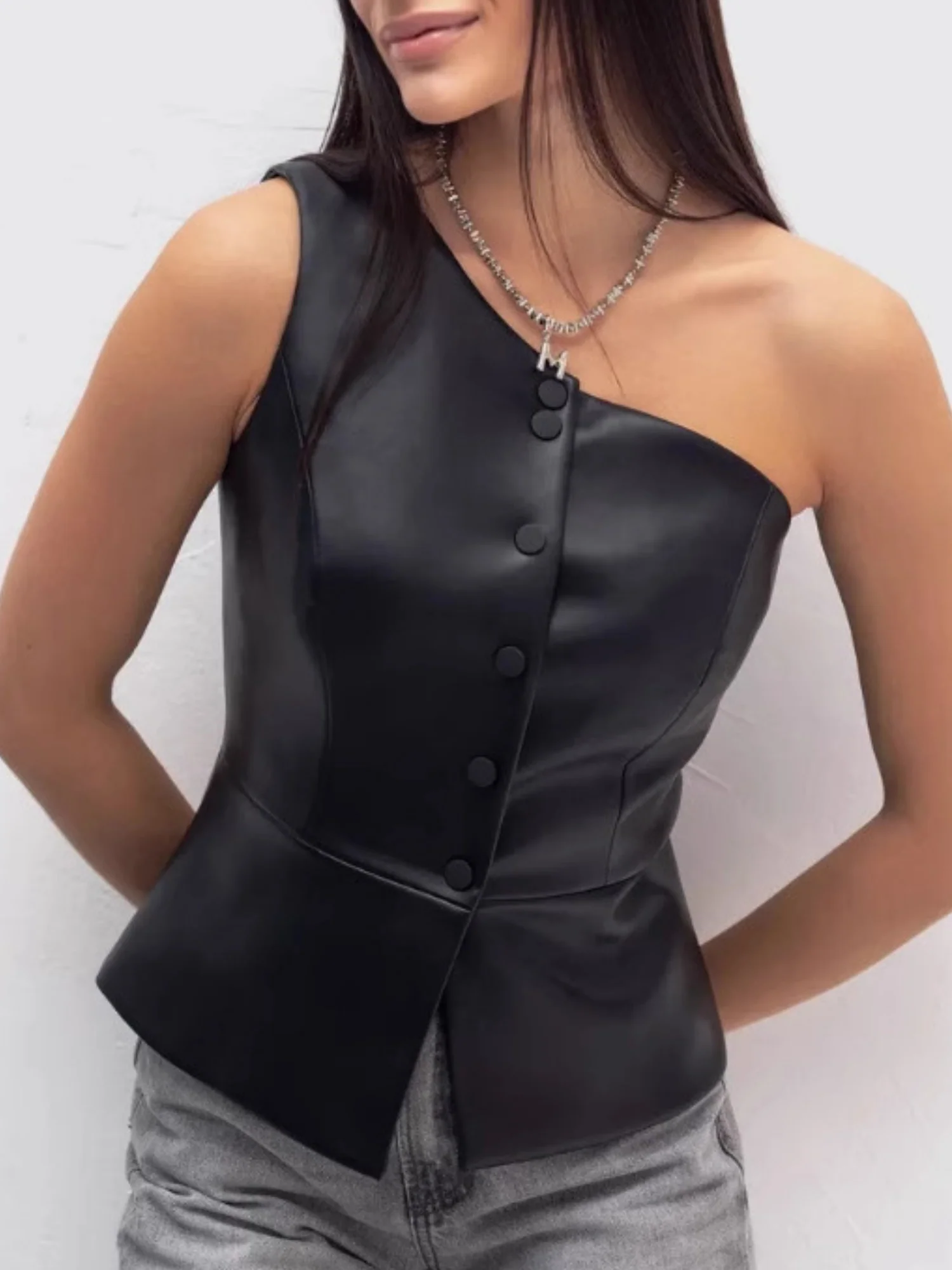 PU Leather Sleeveless, Off-shoulder, One-shoulder Single-breasted Cropped Vest - Image 3