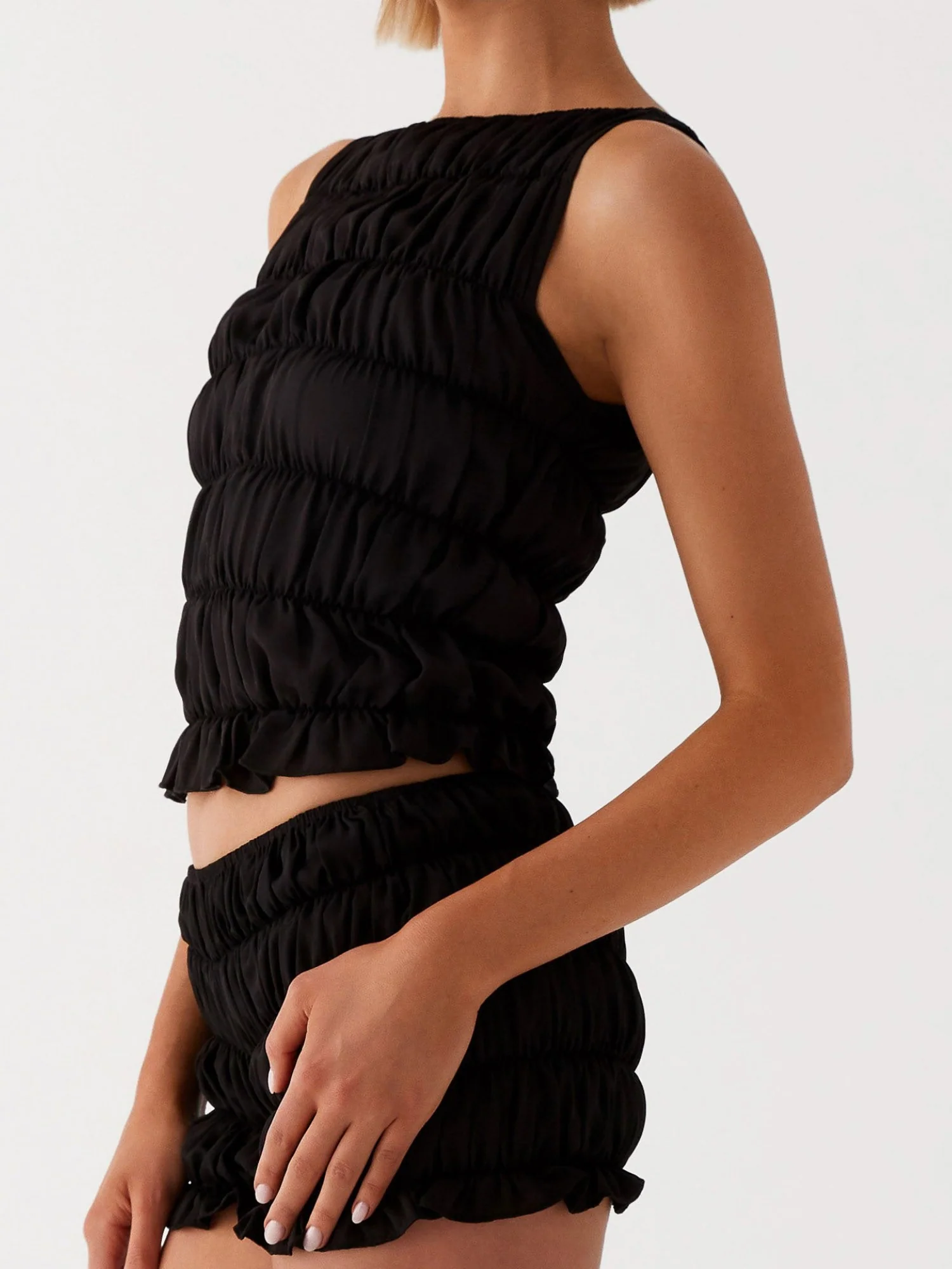 Pleated Navel Curled Hem Backless And Navel Exposed 2-piece Sets - Image 7
