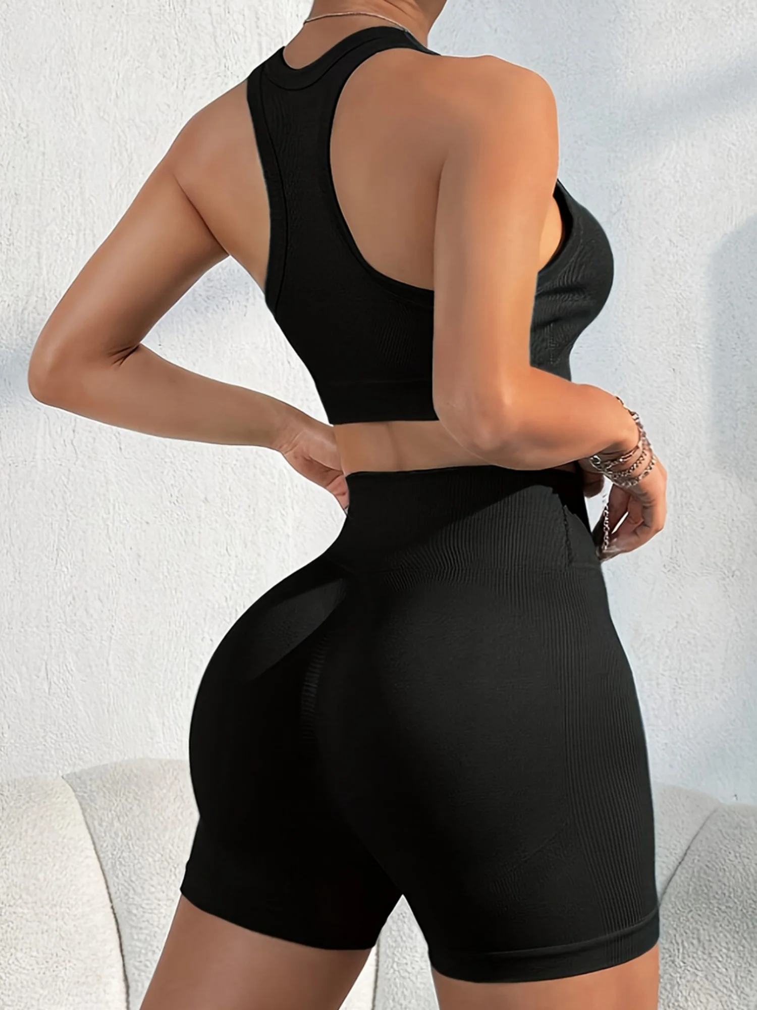 Cross-back Beauty Seamless Bra Hip-lifting Shorts Fitness Workout Set - Image 4