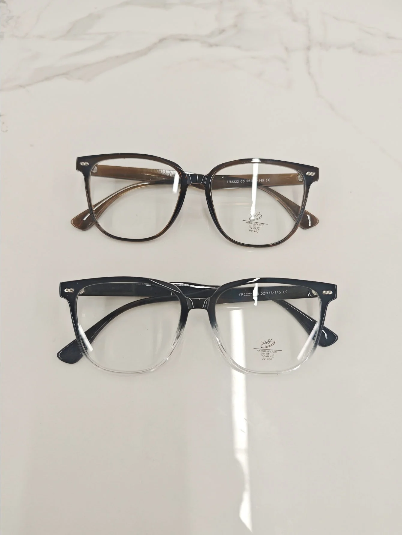 Gradient-colored Eyeglasses - Image 10