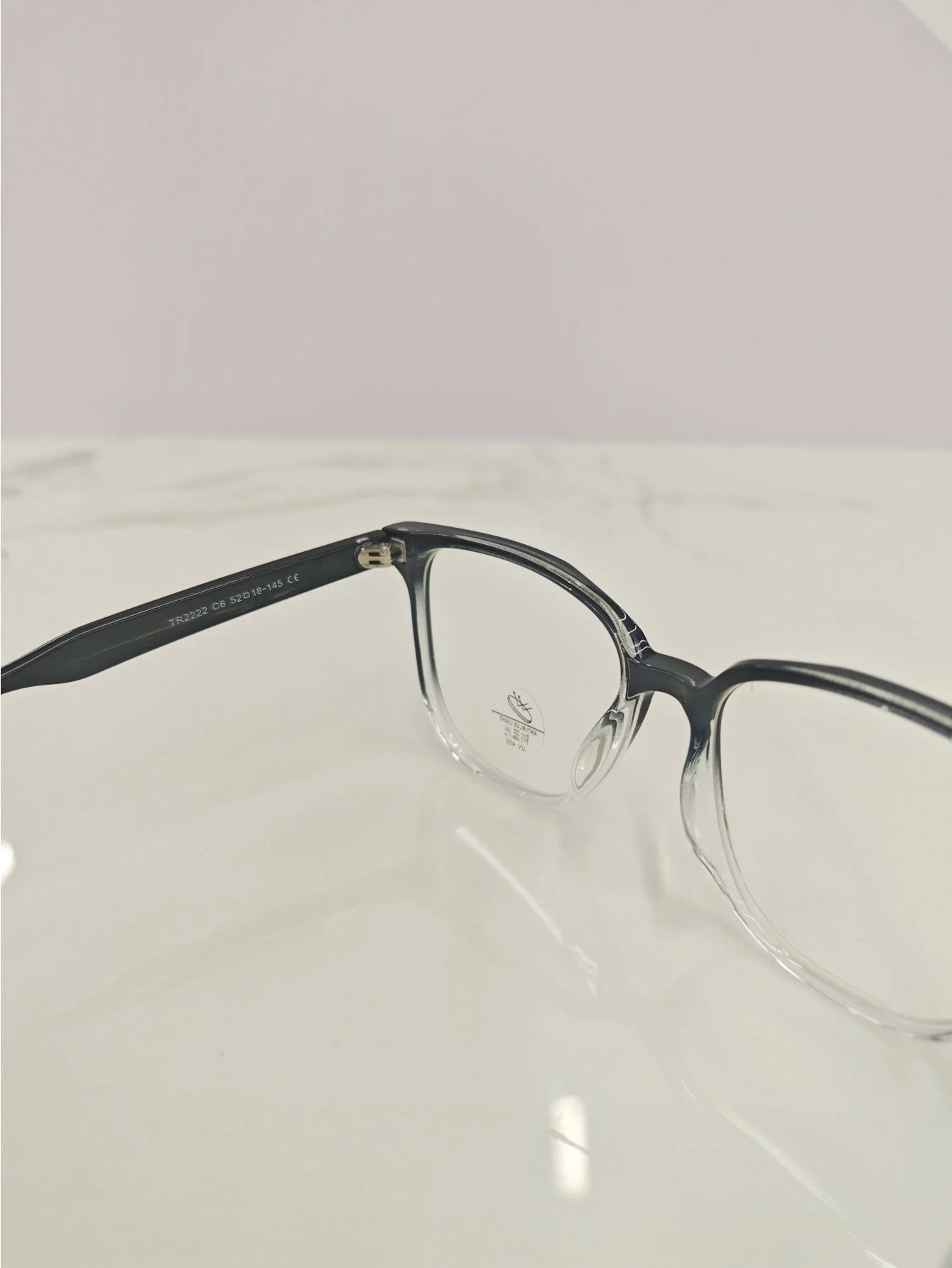 Gradient-colored Eyeglasses - Image 4