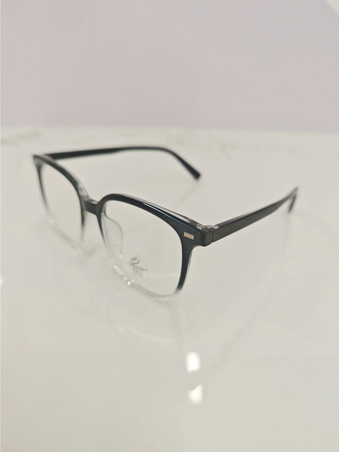 Solid Eyeglasses - Image 12