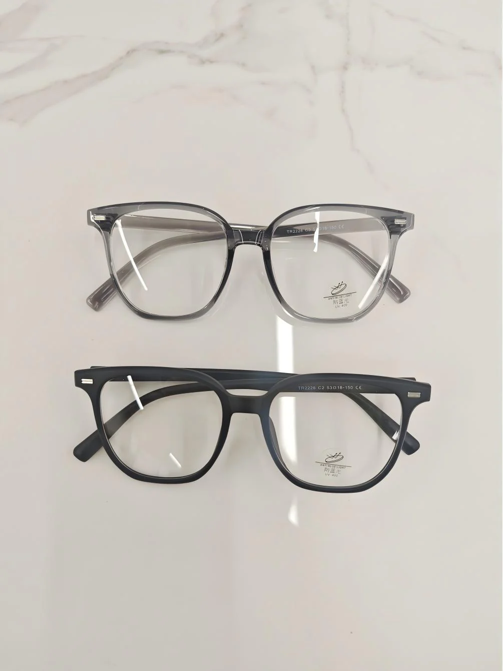 Solid Eyeglasses - Image 5