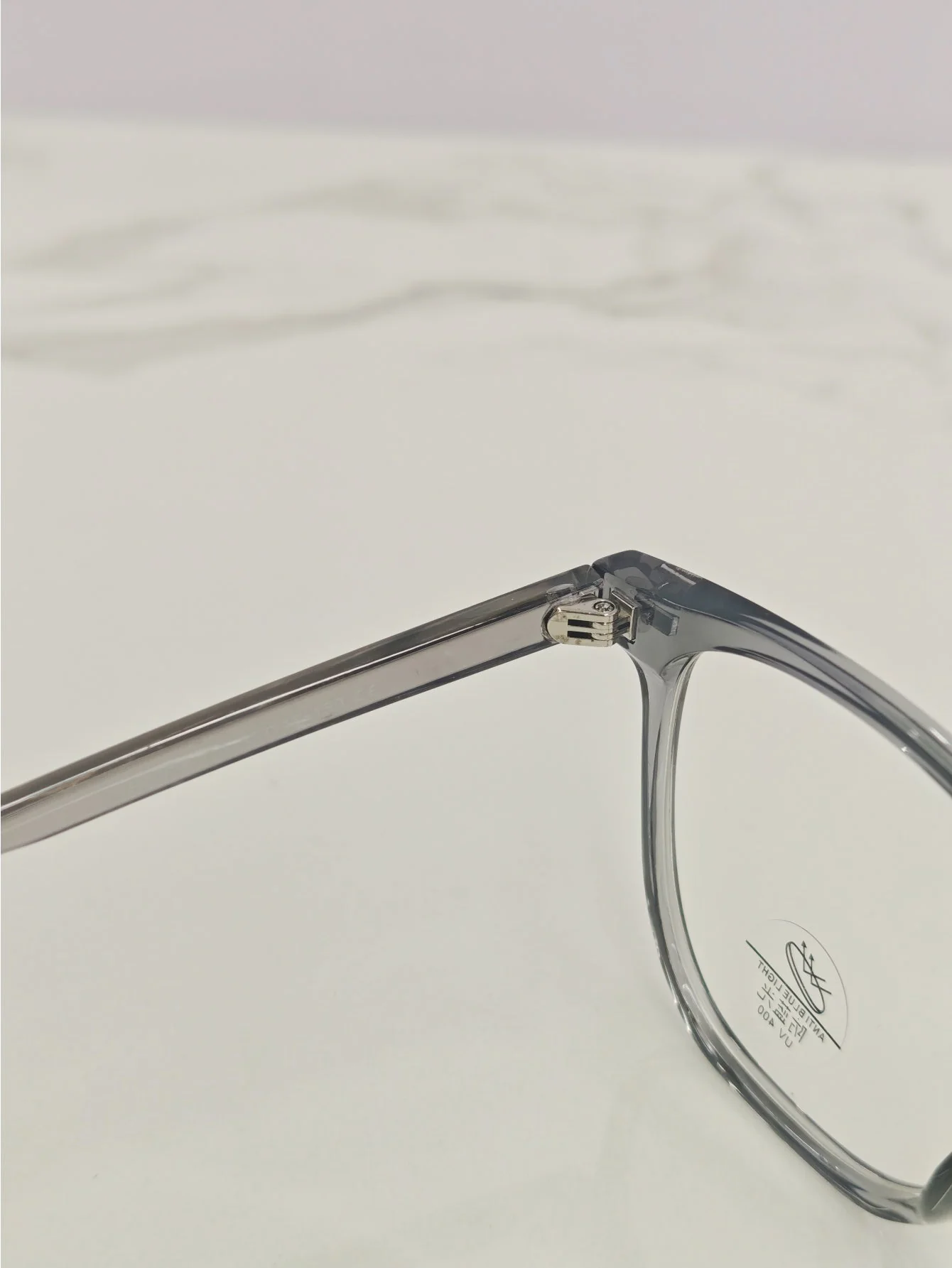 Solid Eyeglasses - Image 9