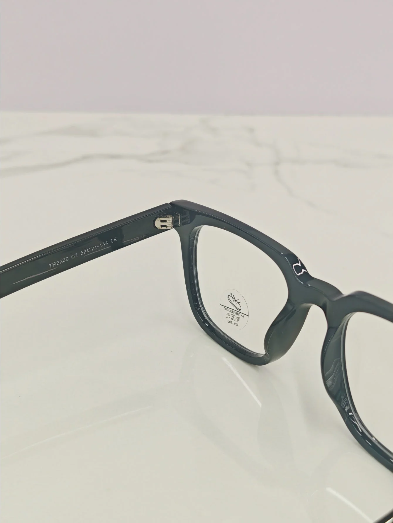Solid Color Semi-transparent Eyeglasses - Image 9