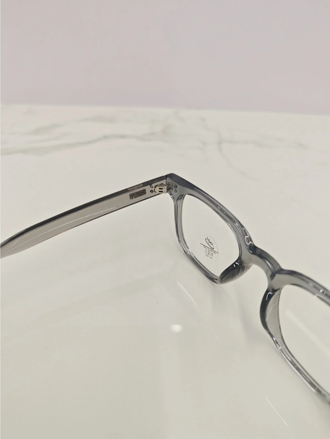 Solid Color Semi-transparent Eyeglasses - Image 4