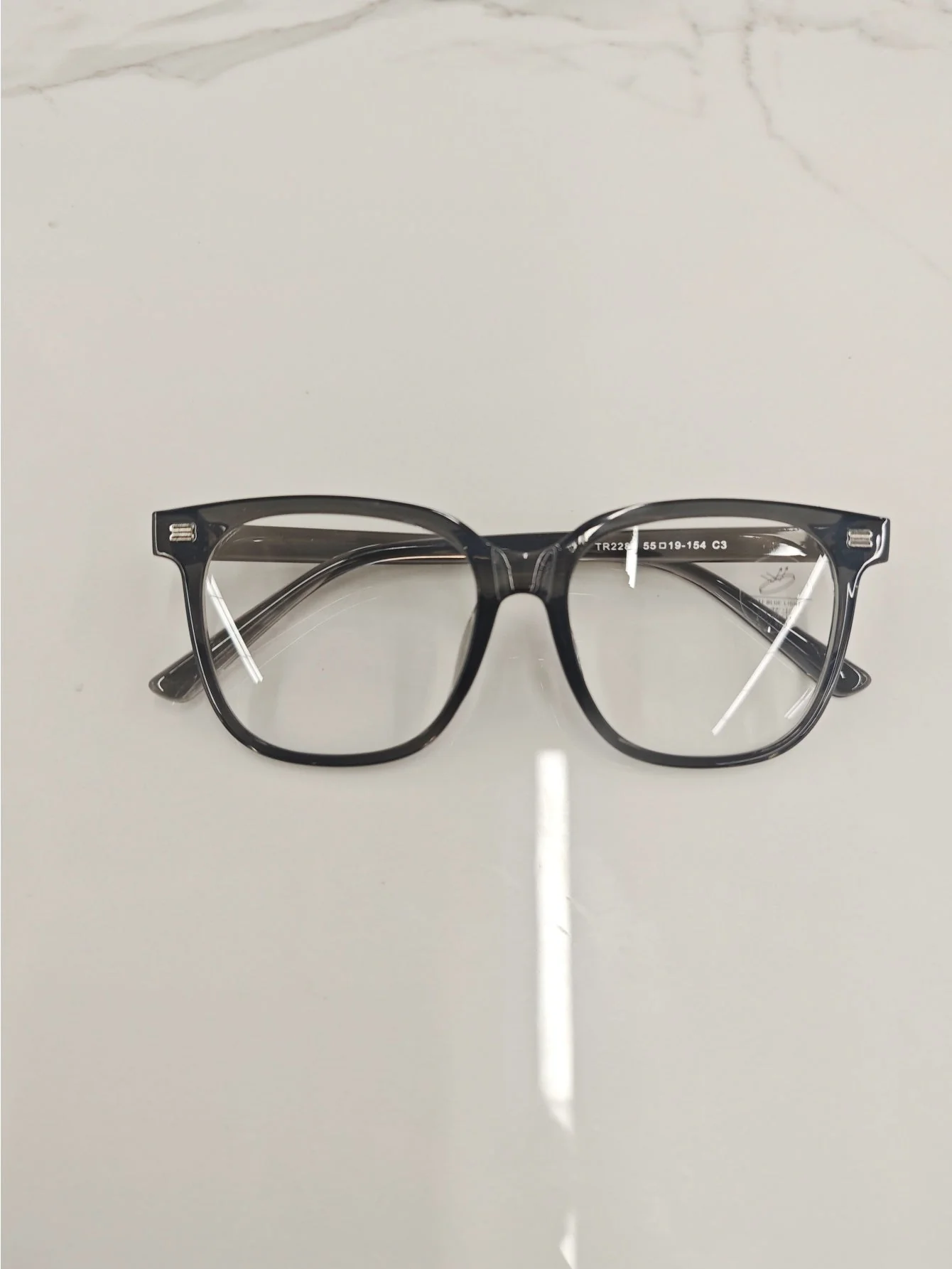 Solid Color Semi-transparent Eyeglasses - Image 5