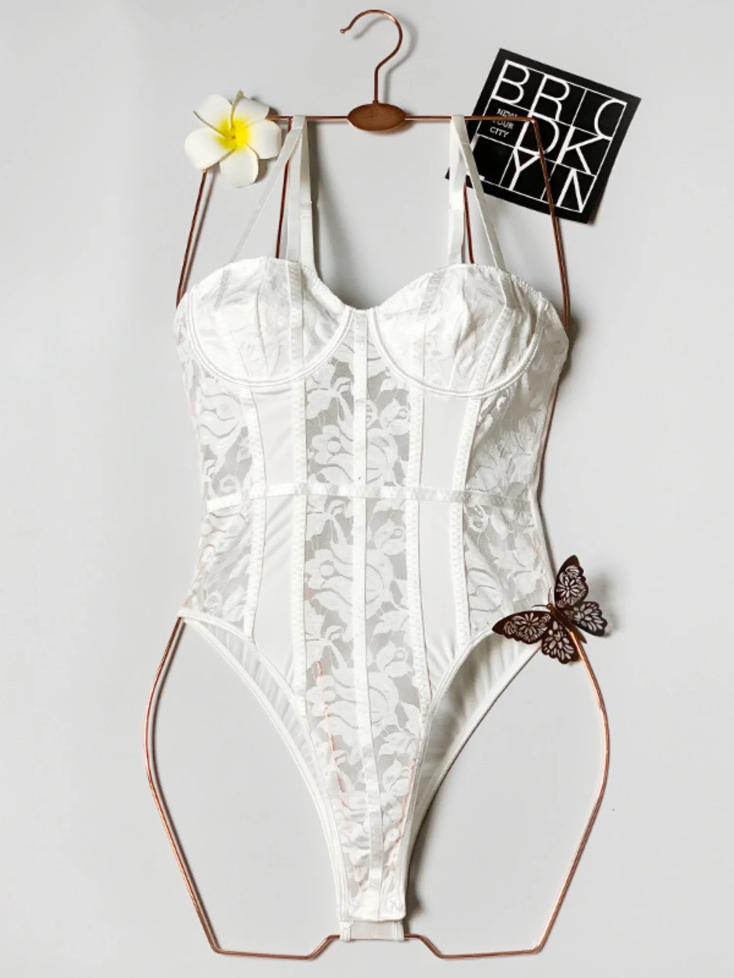 Lace Patchwork See-through Fishbone Backless Halter Top Bodysuits - Image 5