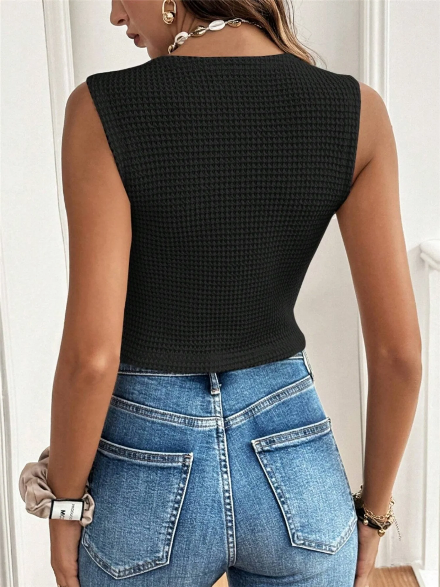 V-neck Sleeveless Three Buttons Women's Vest - Image 5
