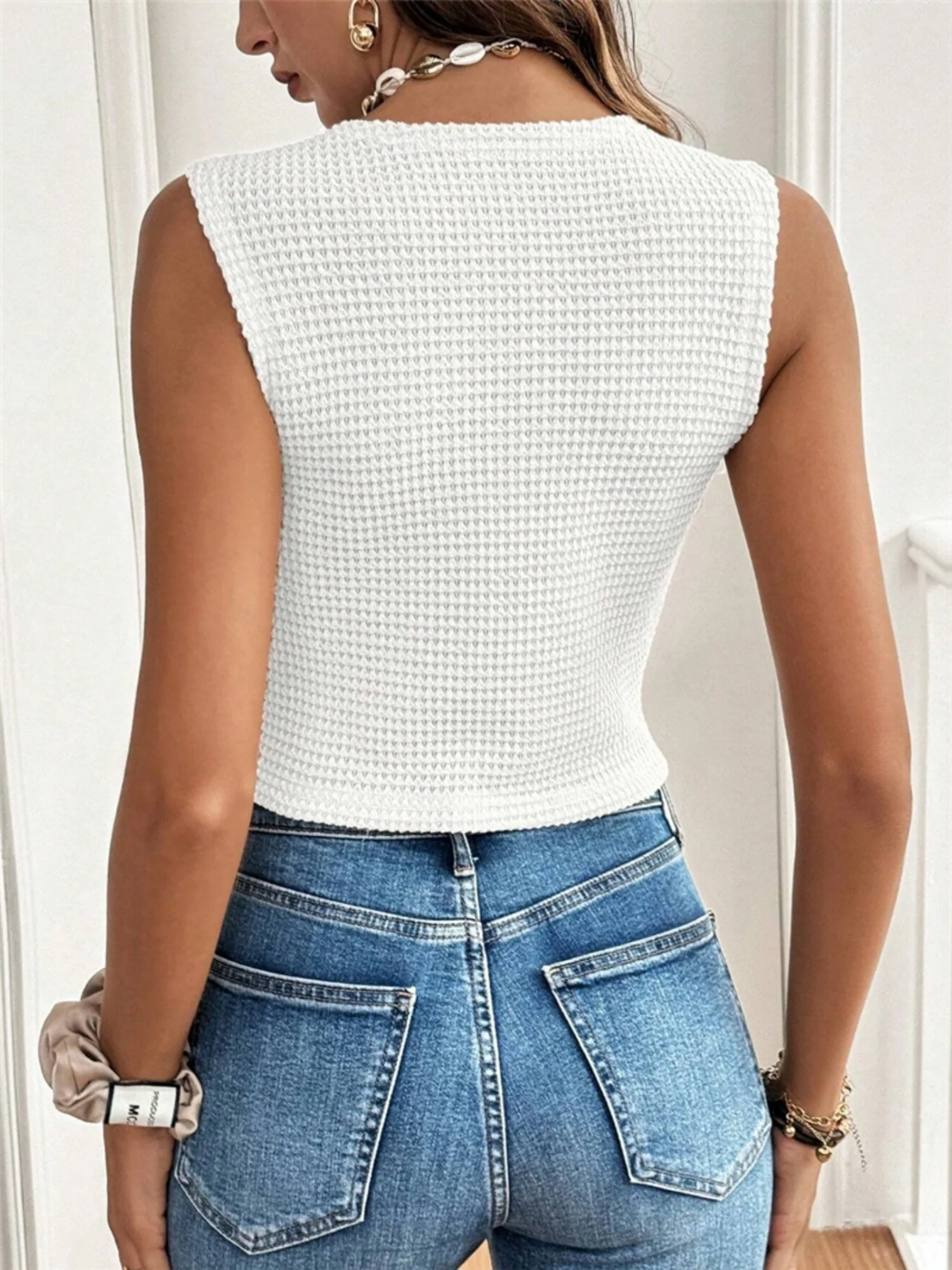 V-neck Sleeveless Three Buttons Women's Vest - Image 8
