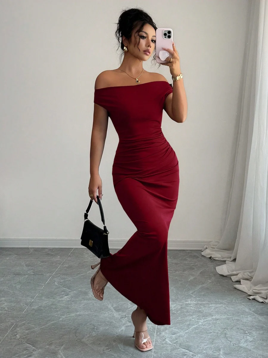 Off-shoulder Off Shoulder Pleated Metal Buckle Maxi Dresses - Image 4