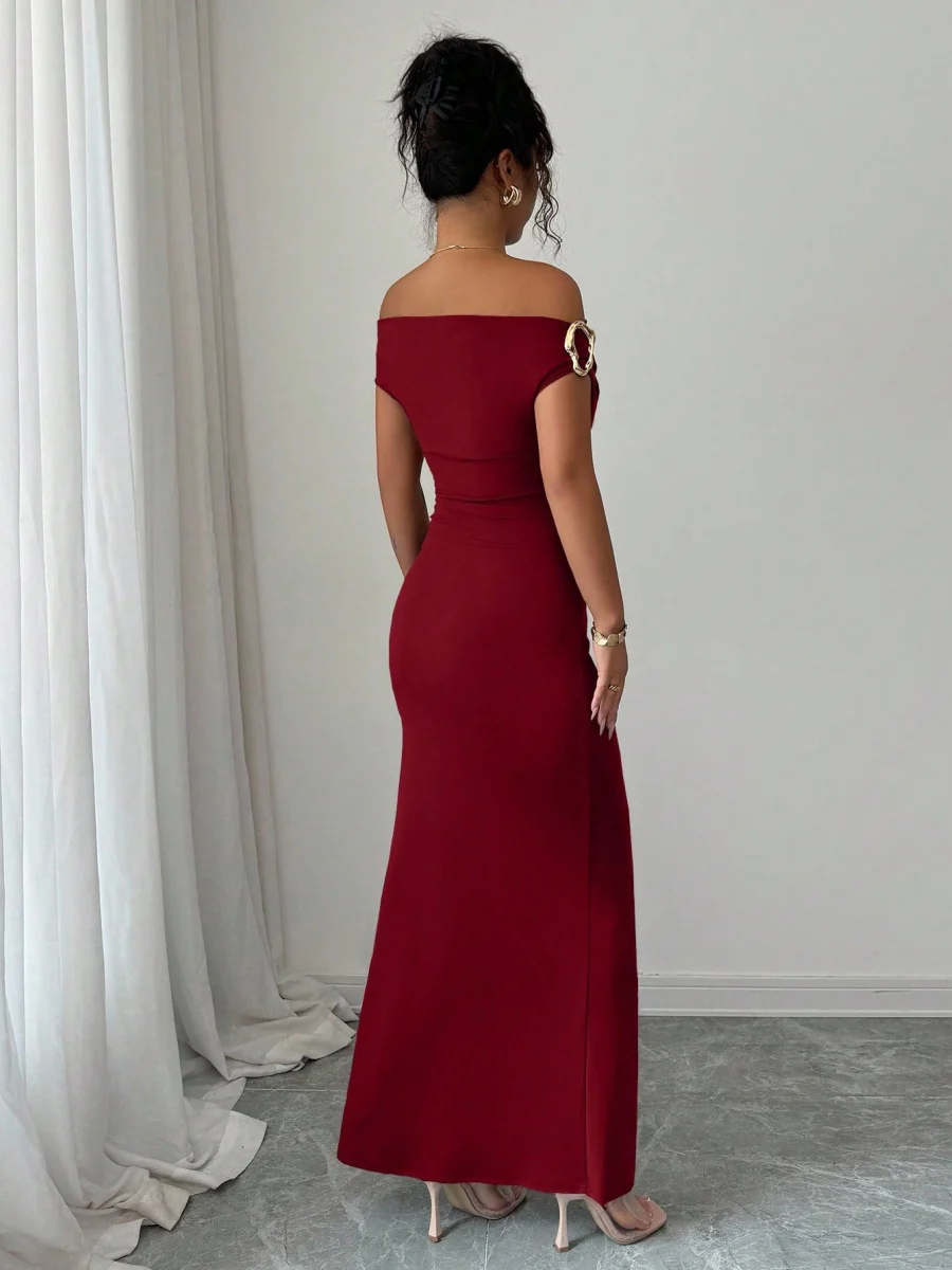 Off-shoulder Off Shoulder Pleated Metal Buckle Maxi Dresses - Image 5